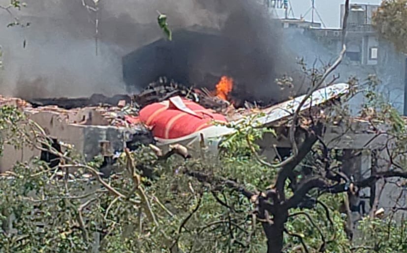 Keluarga Korban Kecelakaan Air India Ajukan Gugatan